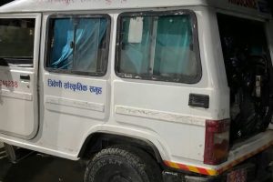 इटहरीमा एम्बुलेन्सबाट ४५० किलो गाँजा बरामद, प्रहरीलाई ठक्कर दिएर चालक फरार