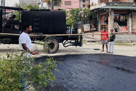 वर्षौंदेखिको सपना पूरा हुँदै, दुहबी–६ मा कालोपत्रे सडक निर्माण
